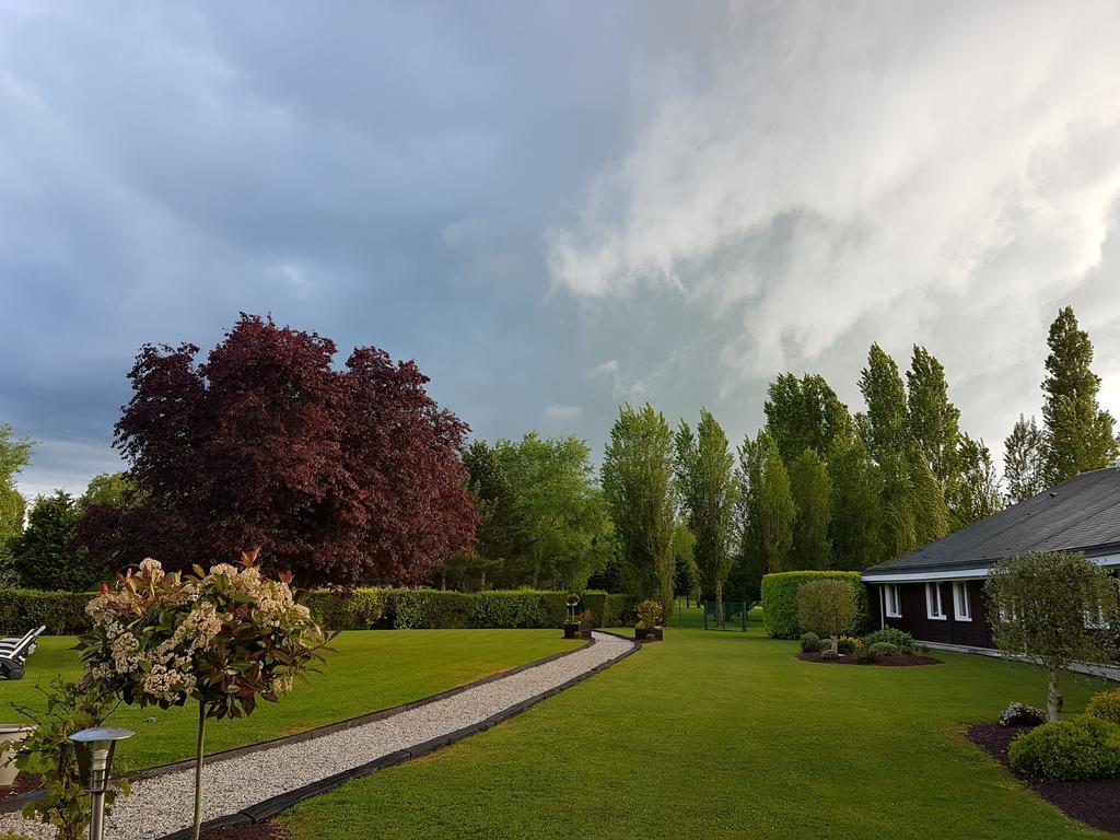 Hotel Du Golf Cabourg Bagian luar foto
