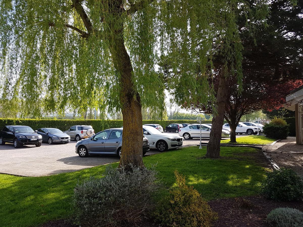 Hotel Du Golf Cabourg Bagian luar foto