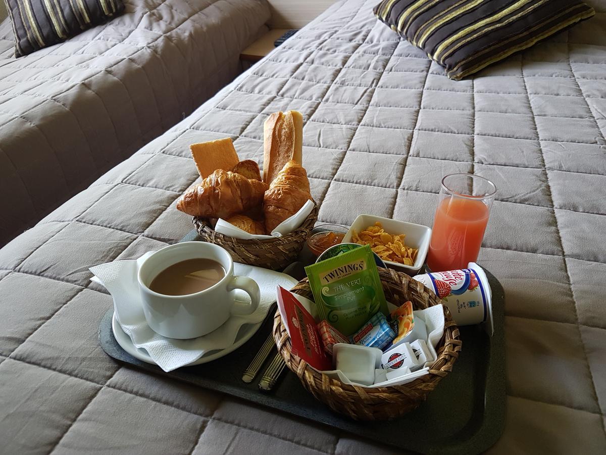 Hotel Du Golf Cabourg Bagian luar foto