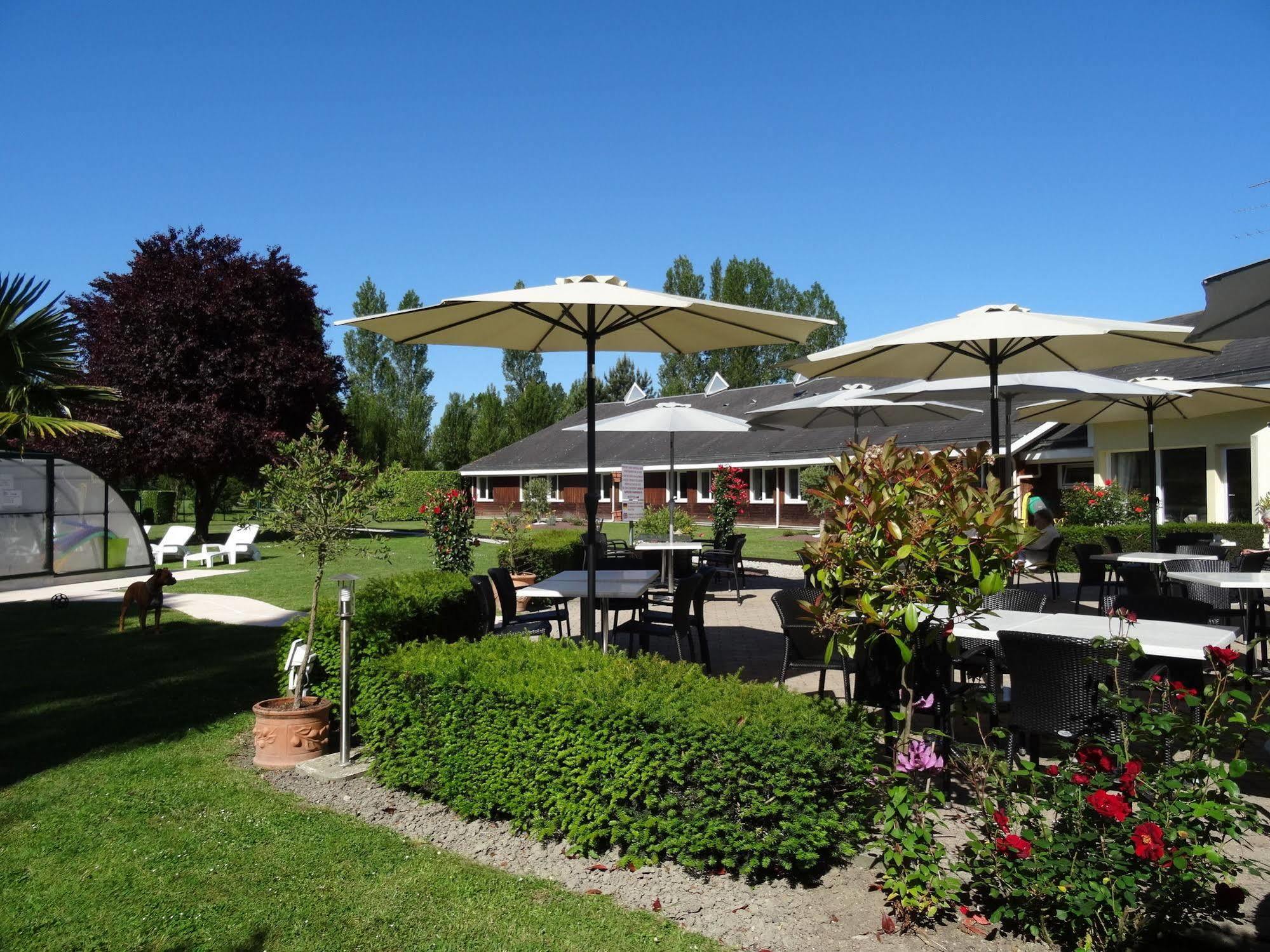 Hotel Du Golf Cabourg Bagian luar foto
